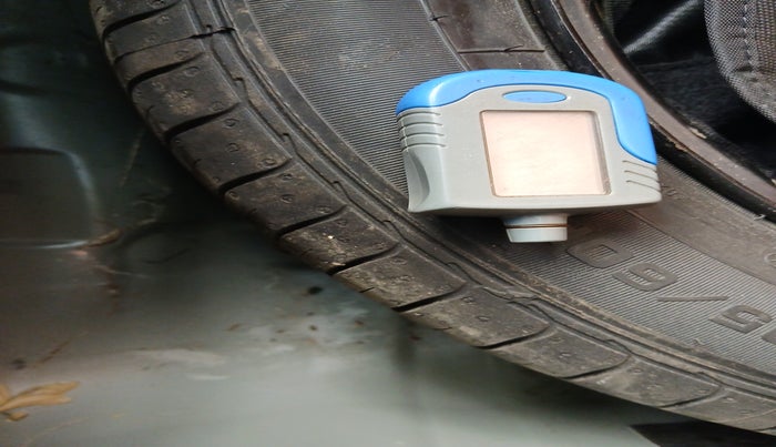 2021 Tata NEXON XMA SUNROOF PETROL, Petrol, Automatic, 59,000 km, tyre