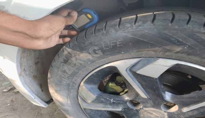 2022 Tata TIGOR XZ CNG, Petrol, Manual, 50,511 km, tyre