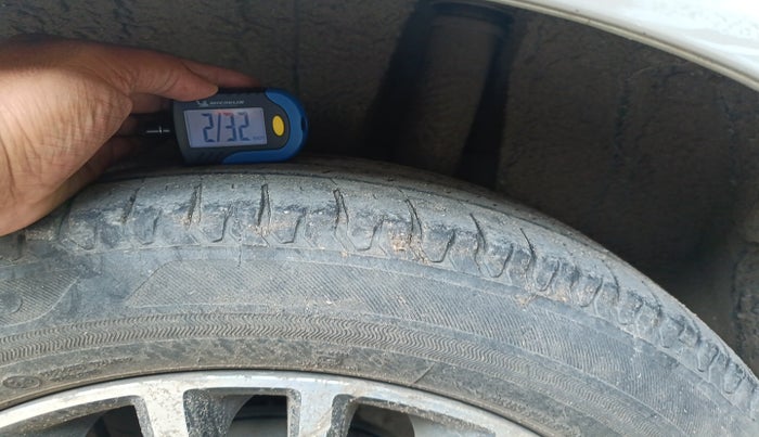 2017 Maruti Dzire ZDI PLUS AMT, Diesel, Automatic, 1,11,513 km, tyre