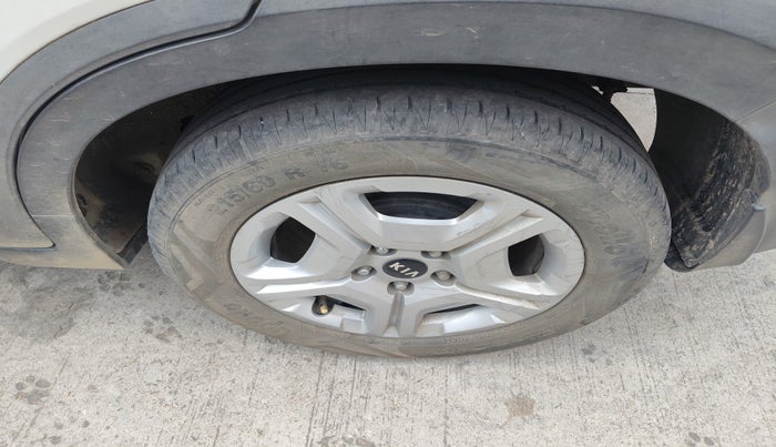 2020 KIA SONET HTX 1.5, Diesel, Manual, 52,657 km, tyre