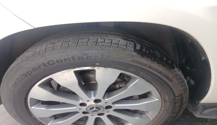 2017 Mercedes Benz GLS 350D, Diesel, Automatic, 1,44,493 km, tyre