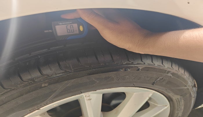 2015 Skoda Octavia AMBITION 1.4 TSI, Petrol, Manual, 1,16,000 km, tyre