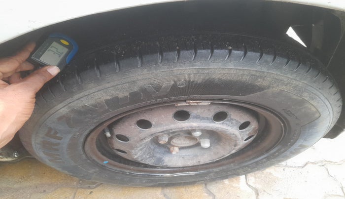 2012 Maruti Swift VDI, Diesel, Manual, 1,78,708 km, tyre