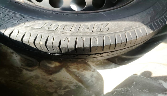 2014 Maruti Alto 800 VXI, Petrol, Manual, 2,14,618 km, tyre