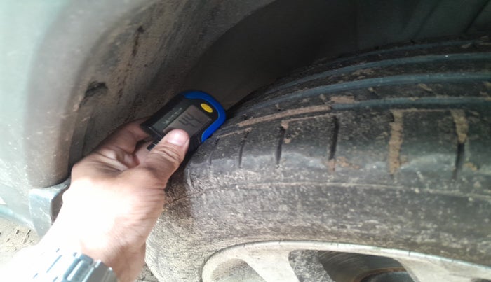 2018 Jeep Compass LIMITED PLUS DIESEL, Diesel, Manual, 76,800 km, tyre