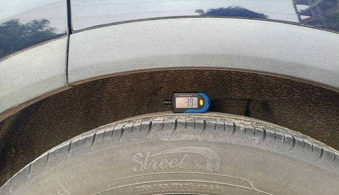 2023 Mahindra XUV700 AX 5 D MT 7 STR, Diesel, Manual, 58,000 km, tyre