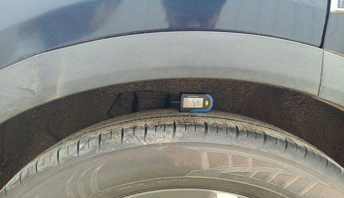 2023 Mahindra XUV700 AX 5 D MT 7 STR, Diesel, Manual, 58,000 km, tyre