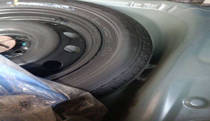 2022 Maruti IGNIS ZETA 1.2, Petrol, Manual, 4,489 km, tyre