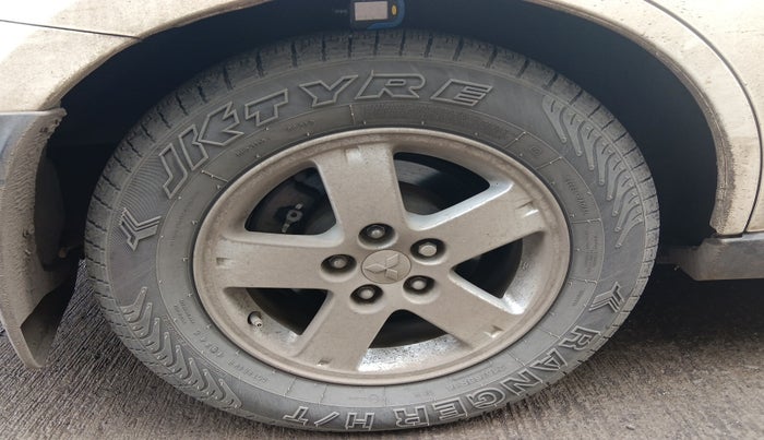 2011 Mitsubishi Outlander 2.4 MIVEC, Petrol, Automatic, 99,210 km, tyre