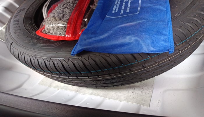 2025 Tata Curvv Accomplished Plus A 1.2 Hyperion GDI Petrol 6MT, Petrol, Manual, 4,411 km, tyre