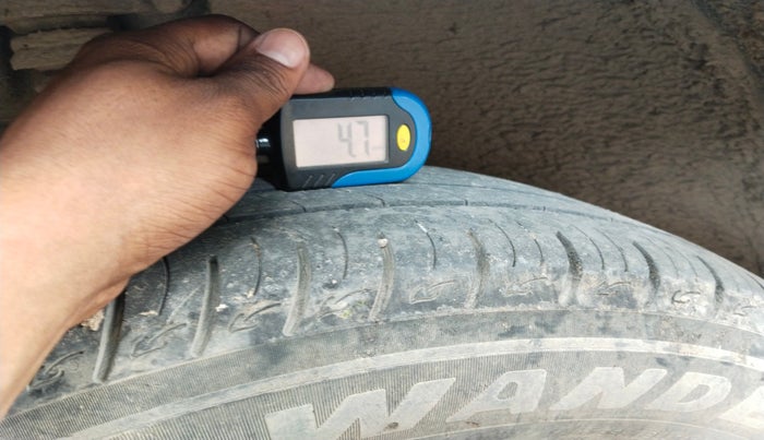 2018 Hyundai Creta E PLUS 1.4 DIESEL, Diesel, Manual, 1,22,243 km, tyre