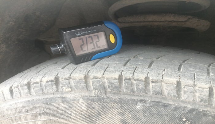 2010 Hyundai i20 MAGNA 1.2, Petrol, Manual, 1,54,342 km, tyre