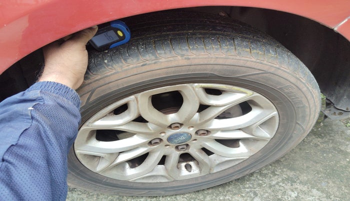 2015 Ford Ecosport TITANIUM 1.0L ECOBOOST, Petrol, Manual, 86,561 km, tyre