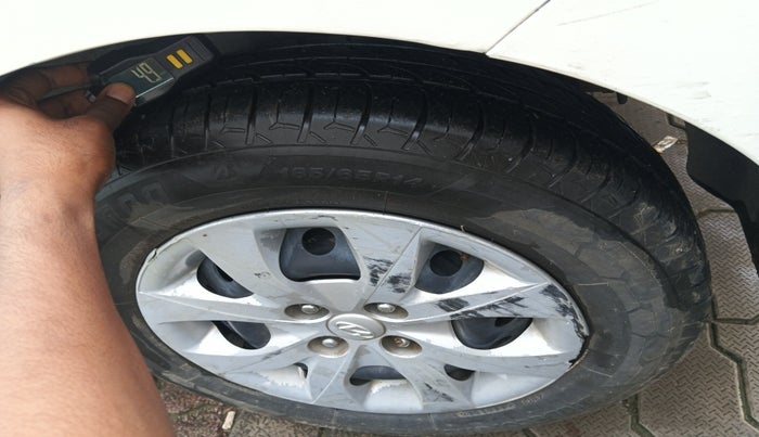 2016 Hyundai Elite i20 SPORTZ 1.4 CRDI, Diesel, Manual, 1,06,162 km, tyre