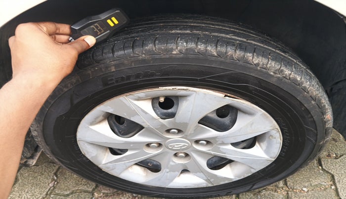 2016 Hyundai Elite i20 SPORTZ 1.4 CRDI, Diesel, Manual, 1,06,162 km, tyre