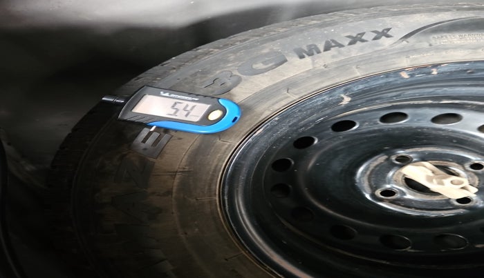 2015 Hyundai Elite i20 SPORTZ 1.2, Petrol, Manual, 75,824 km, tyre