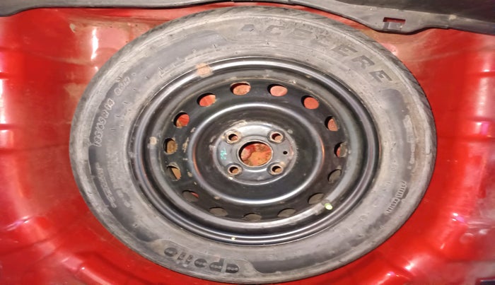 2013 Hyundai i20 ASTA 1.2, Petrol, Manual, 93,750 km, tyre