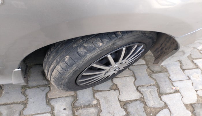 2015 Honda City 1.5L I-DTEC E, Diesel, Manual, 92,765 km, tyre