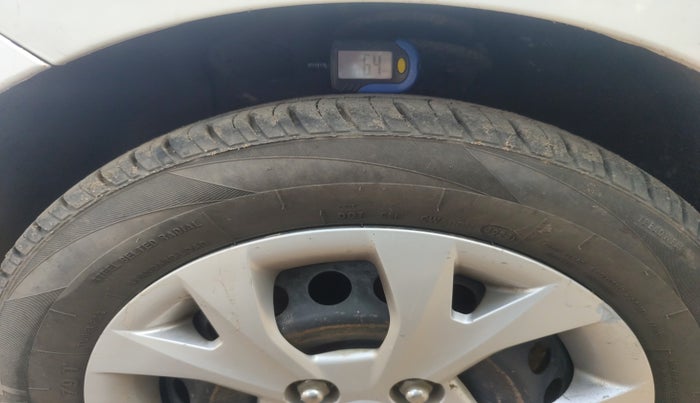 2014 Hyundai Grand i10 SPORTZ 1.2 KAPPA VTVT, Petrol, Manual, 85,315 km, tyre