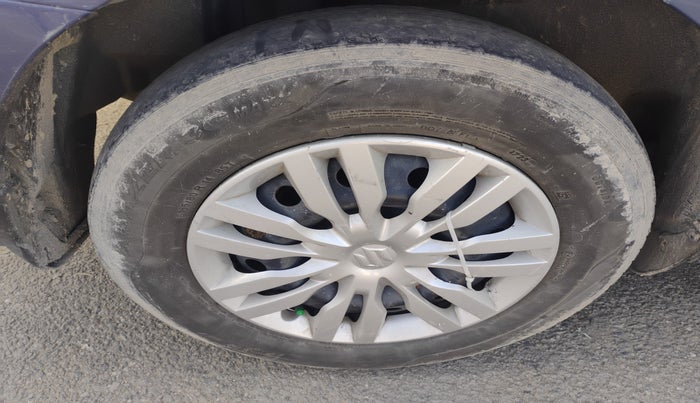 2023 Maruti Dzire VXI, Petrol, Manual, 1,33,688 km, tyre