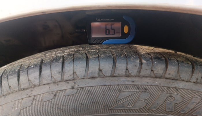 2013 Hyundai i10 MAGNA 1.2, Petrol, Manual, 39,218 km, tyre