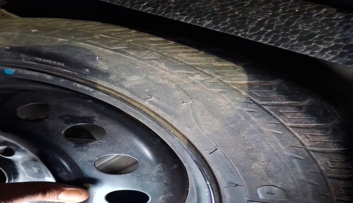 2016 Maruti Wagon R 1.0 VXI, Petrol, Manual, 47,700 km, tyre