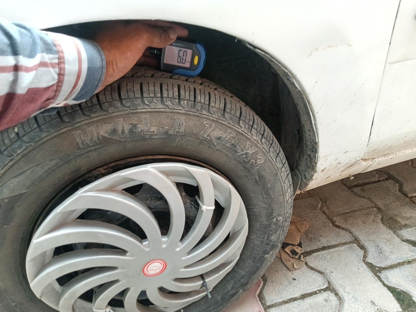 2017 Maruti Alto 800 LXI, Petrol, Manual, 68,045 km, tyre
