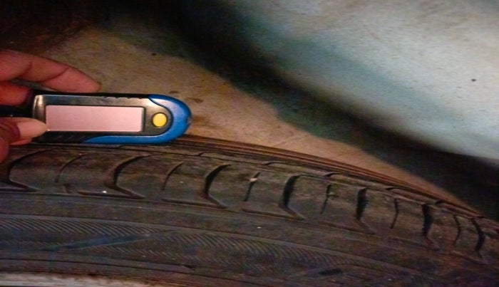 2010 Hyundai i20 SPORTZ 1.2, Petrol, Manual, 1,09,127 km, tyre