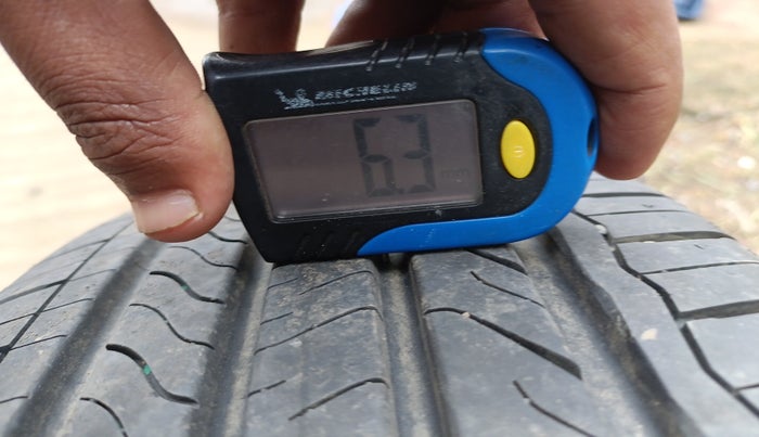 2023 Maruti FRONX DELTA PLUS 1.2MT, Petrol, Manual, 70,795 km, tyre