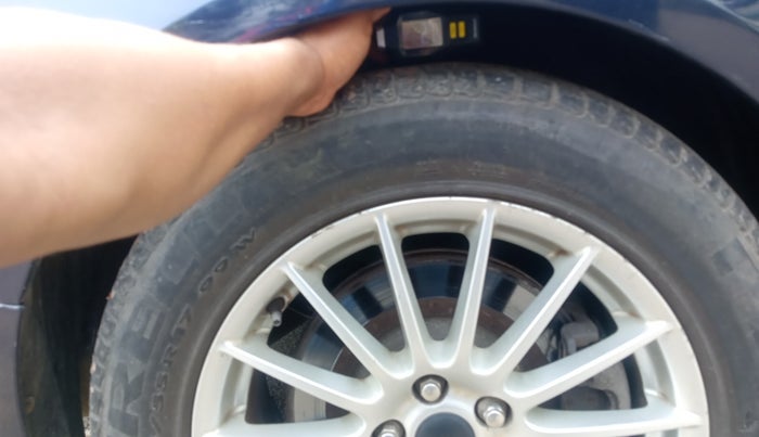 2013 Jaguar XF 2.2 DIESEL, Diesel, Automatic, 49,000 km, tyre