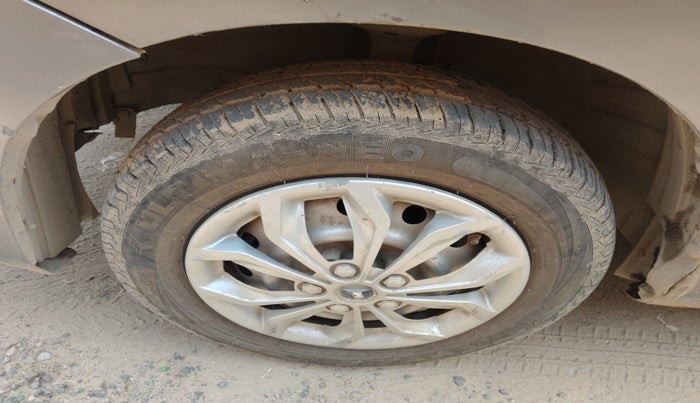 2017 Maruti Wagon R 1.0 LXI CNG, Petrol, Manual, 1,50,143 km, tyre