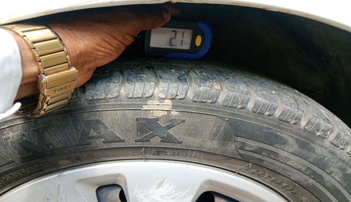 2011 Hyundai i10 SPORTZ 1.2, Petrol, Manual, 61,478 km, tyre