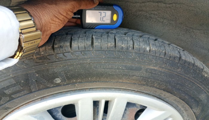 2011 Hyundai i10 SPORTZ 1.2, Petrol, Manual, 61,478 km, tyre