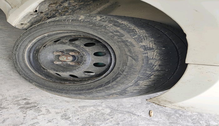 2010 Maruti Swift VDI, Diesel, Manual, 1,05,503 km, tyre