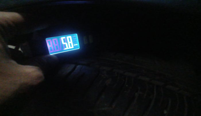 2015 Maruti Eeco 5 STR WITH A/C+HTR, Petrol, Manual, 36,182 km, tyre