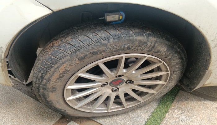 2016 Hyundai Grand i10 SPORTZ 1.2 KAPPA VTVT, Petrol, Manual, 1,74,000 km, tyre