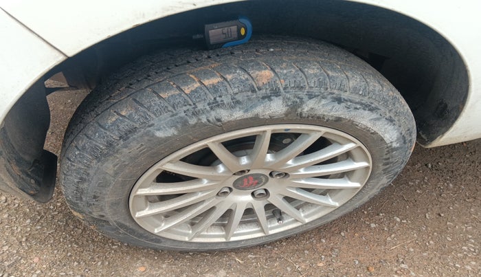 2016 Hyundai Grand i10 SPORTZ 1.2 KAPPA VTVT, Petrol, Manual, 1,74,000 km, tyre