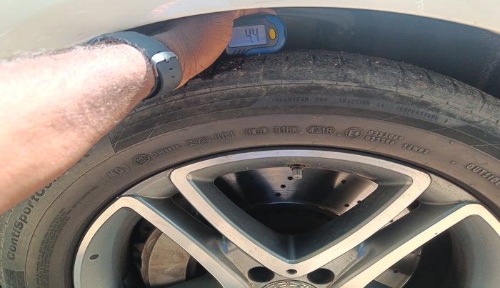 2019 Mercedes Benz S Class S 450, Petrol, Automatic, 23,500 km, tyre