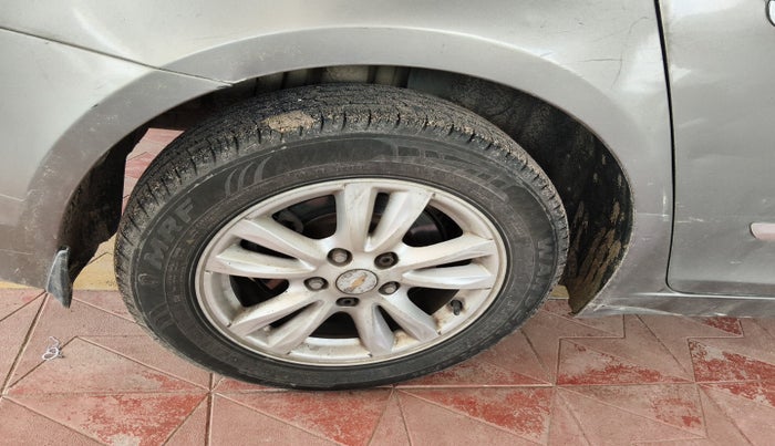 2014 Chevrolet Cruze LTZ AT, Diesel, Automatic, 85,001 km, tyre