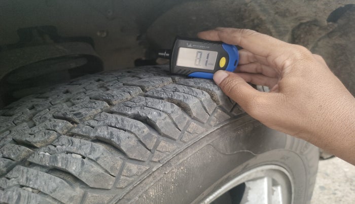 2015 Mahindra TUV300 T8, Diesel, Manual, 81,797 km, tyre