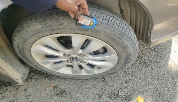 2013 Honda City 1.5L I-VTEC V MT, Petrol, Manual, 54,597 km, tyre