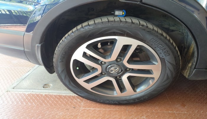 2018 Tata Hexa XTA 4X2 7 STR, Diesel, Automatic, 54,754 km, tyre