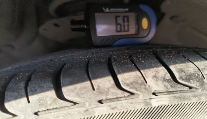 2017 Honda WR-V 1.5L I-DTEC VX MT, Diesel, Manual, 1,03,687 km, tyre