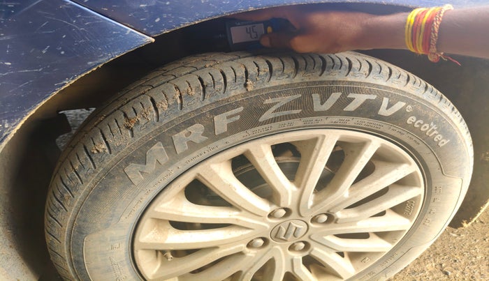 2018 Maruti Dzire ZXI, Petrol, Manual, 74,200 km, tyre