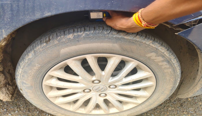 2018 Maruti Dzire ZXI, Petrol, Manual, 74,200 km, tyre