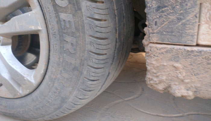 2017 Maruti Vitara Brezza VDI (O), Diesel, Manual, 1,07,069 km, tyre