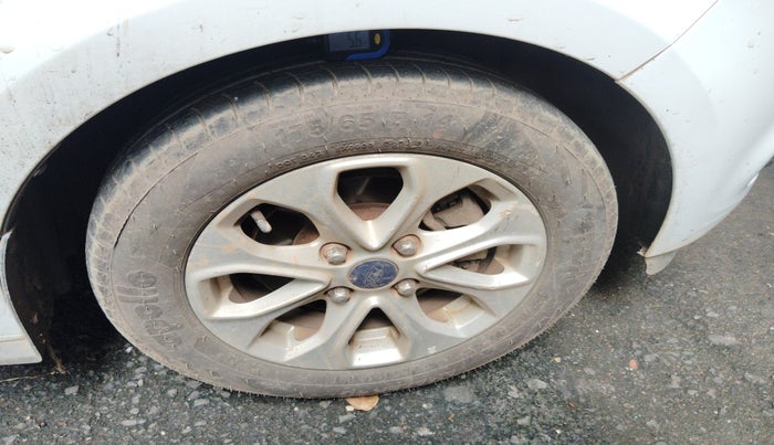 2016 Ford Figo Aspire TITANIUM1.5 DIESEL, Diesel, Manual, 1,53,520 km, tyre