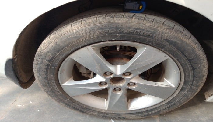 2013 Hyundai New Elantra 1.8 SX AT VTVT, Petrol, Automatic, 99,287 km, tyre