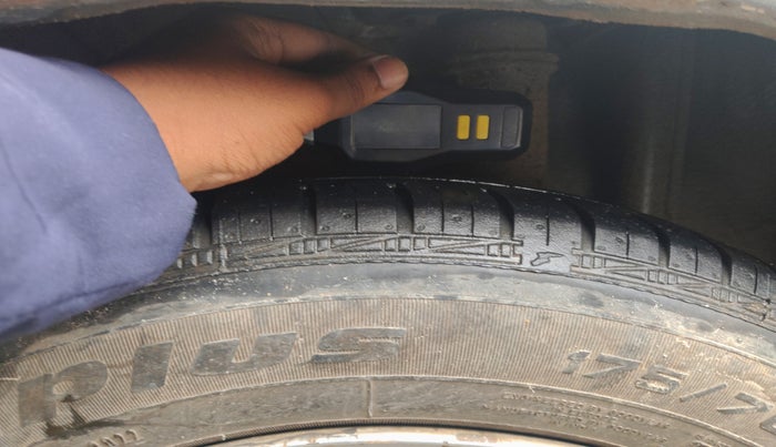 2016 Chevrolet Sail 1.2 BASE, Petrol, Manual, 55,768 km, tyre