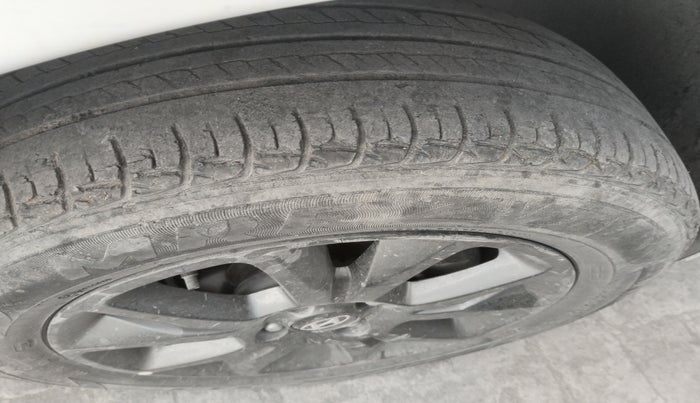 2020 Hyundai Elite i20 SPORTZ PLUS 1.2, Petrol, Manual, 64,485 km, tyre